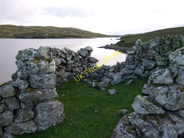 Photo 6"x4" Loch of the Hollorin Unifirth c2008