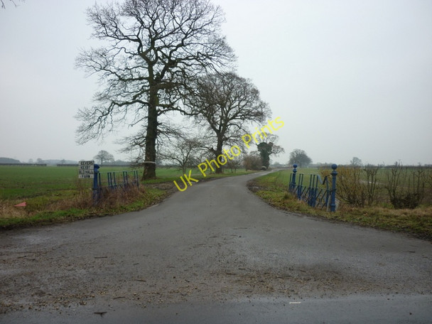 Photo 6"x4" The road to Old Hall Farm, off Dauby Lane, Elvington Elvington\/SE7047 c2011