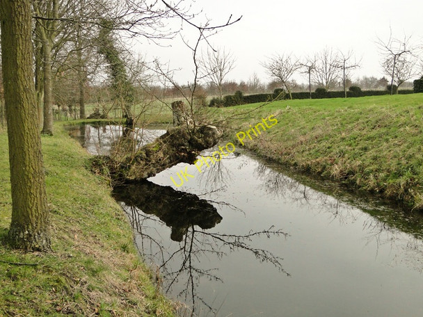 Photo 6"x4" Reflections in still water Bruisyard c2011