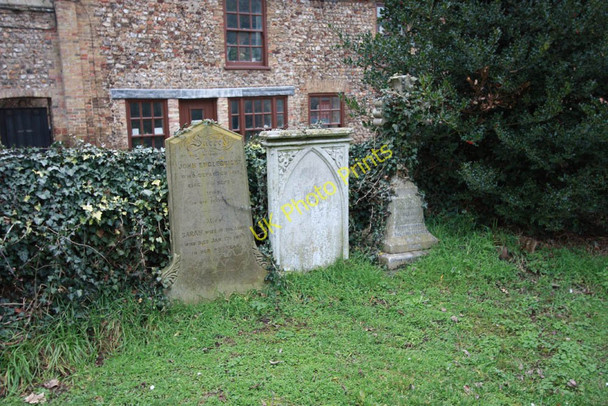 Photo 6"x4" All Saints, Stoke Ferry - Gravestones Stoke Ferry c2011