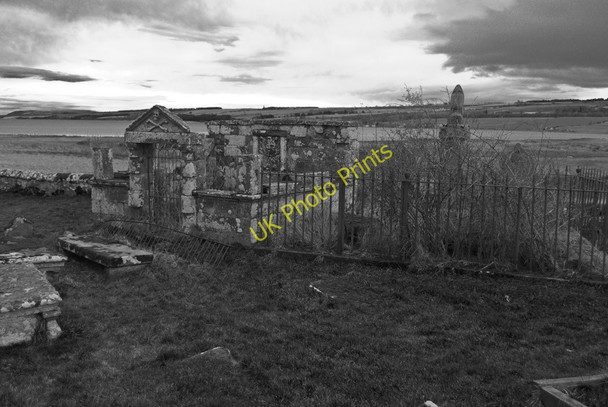 Photo 6"x4" Kirkmichael Burial Ground Balblair\/NH7066 c2011
