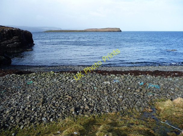 Photo 6"x4" Beach at Poll a' Bhainne Kildonan\/NG3554 c2011