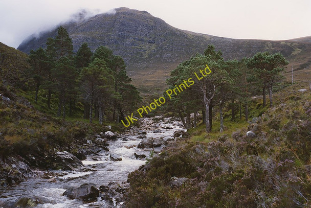 Photo 6"x4" The Allt Coire Roill Annat\/NG8954 c1993