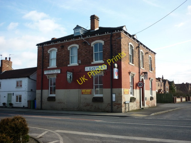 Photo 6"x4" The Black Swan, Foggathorpe Foggathorpe c2011