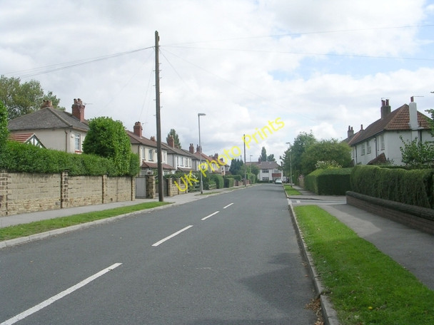 Photo 6"x4" Nunroyd Avenue - Harrogate Road Moortown\/SE3038 c2009