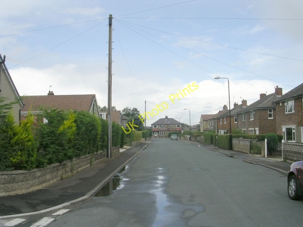 Photo 6"x4" Crestfield Crescent - viewed from Crestfield Road Elland c2009 P1