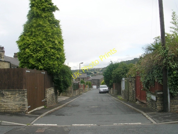 Photo 6"x4" Back South Parade - Savile Road Elland c2009