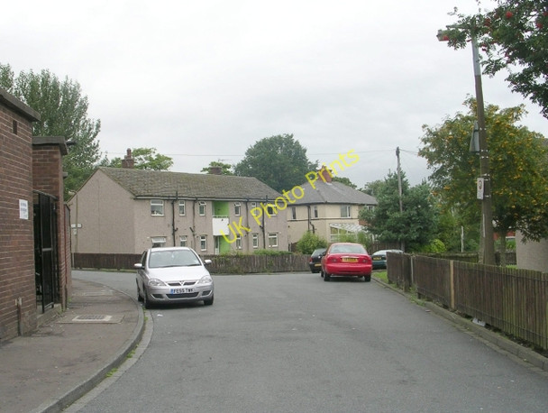 Photo 6"x4" Nursery Close - Ovenden Way Halifax c2009