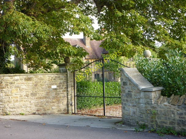 Photo 6"x4" Gated House in Stallen Stallen c2009