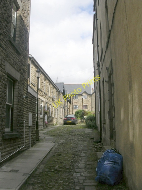 Photo 6"x4" Park Square - High Street Knaresborough c2009