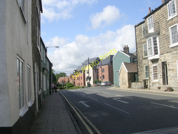 Photo 6"x4" Bond End - viewed from High Street Knaresborough c2009