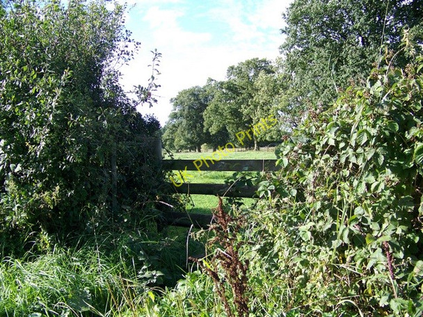 Photo 6"x4" Stile and footpath, Chisbury Chisbury\/SU2766 c2009