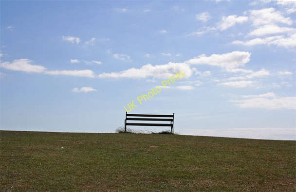 Photo 6"x4" Bench, Frinton-on-Sea Frinton-On-Sea c2009