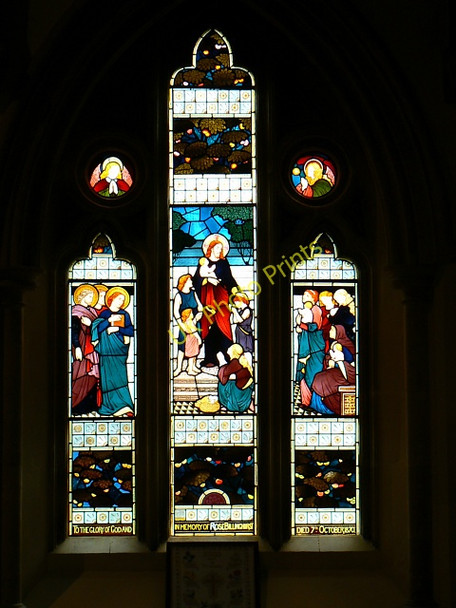 Photo 6"x4" Stained glass window, St Sampson's Church, Cricklade Cricklade c2009