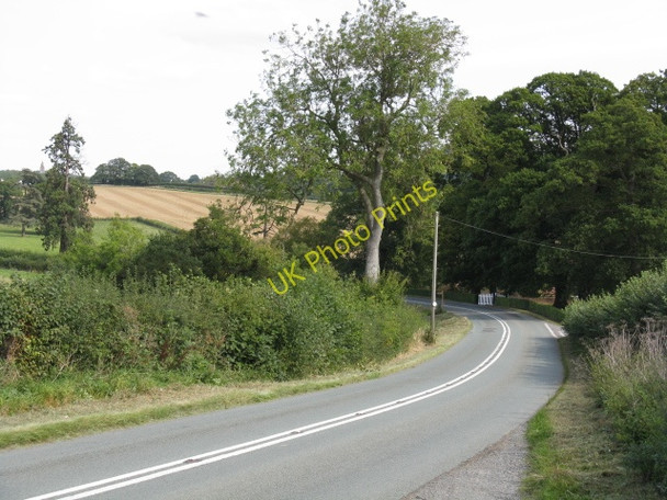 Photo 6"x4" B4203 At The Green Elms Green\/SO7266 c2009