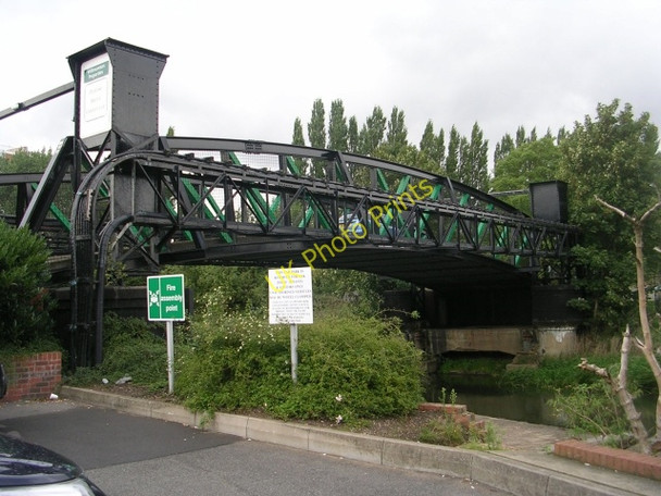 Photo 6"x4" Lifting Bridge over River Witham Lincoln c2009