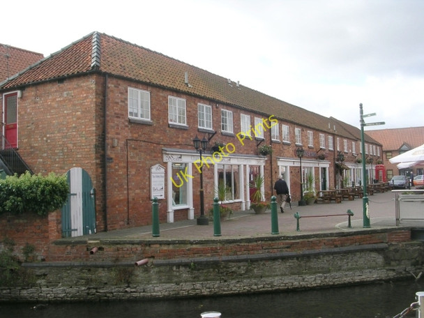 Photo 6"x4" Former Carriage Works - Sleaford Navigation Sleaford\/TF0645 c2009