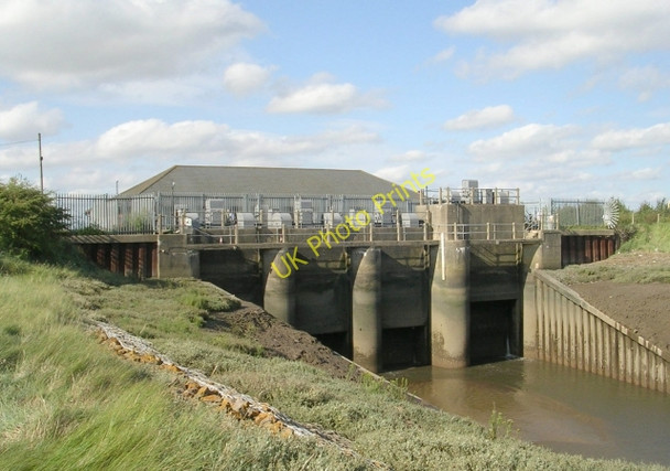 Photo 6"x4" Back of Hobhole Pumping Station Scrane End c2009
