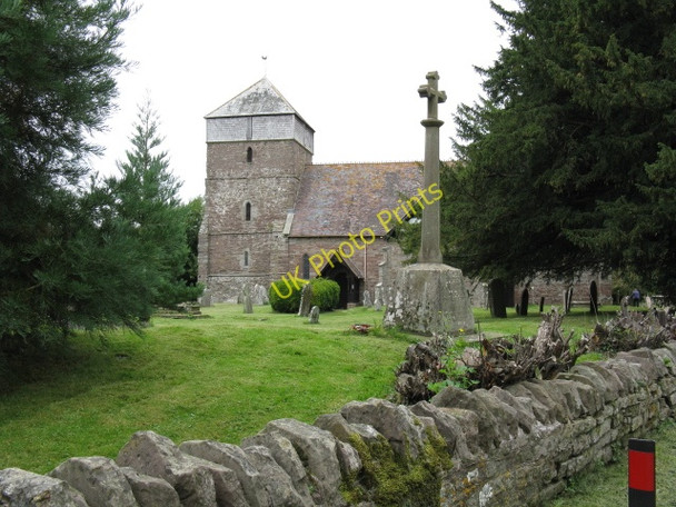 Photo 6"x4" Birley Church & War Memorial Birley\/SO4553 c2009