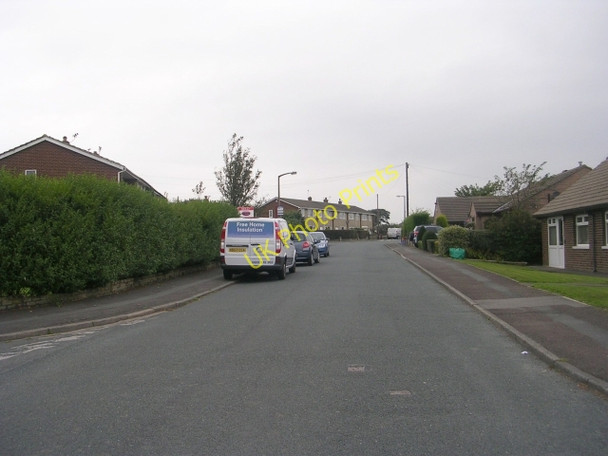 Photo 6"x4" New Park Road - viewed from Parkway Queensbury\/SE0930 c2009 P1
