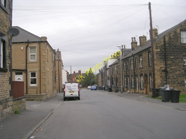 Photo 6"x4" Clough Street - viewed from Peel Street Morley\/SE2627 c2009 P1