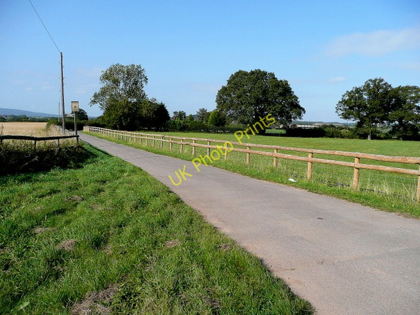 Photo 6"x4" Farm road west of Corse Oridge Street c2009
