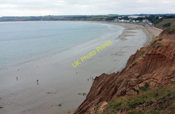 Photo 6"x4" Cliffs above Filey Beach Filey c2009
