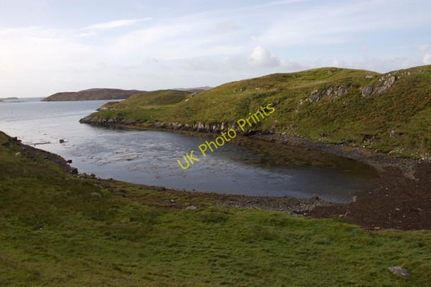 Photo 6"x4" Small inlet on west coast of Scalpay Ceann a' Gh\u00e0raidh c2009