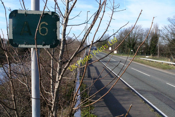Photo 6"x4" Erroneous A Road sign Cavendish Bridge c2008