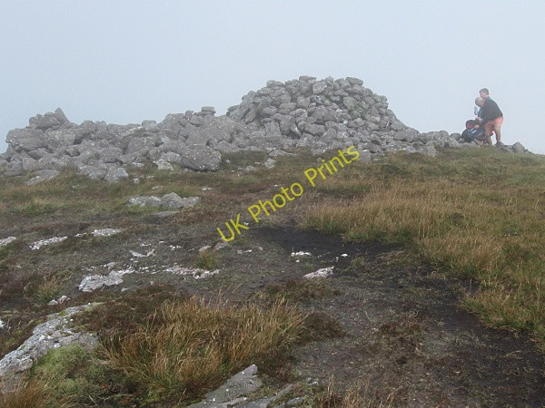 Photo 6"x4" Farbreaga Cairn Rossadrehid c2009