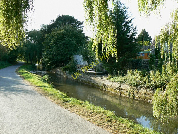 Photo 6"x4" Bow Wow and the River Churn, South Cerney South Cerney c2009