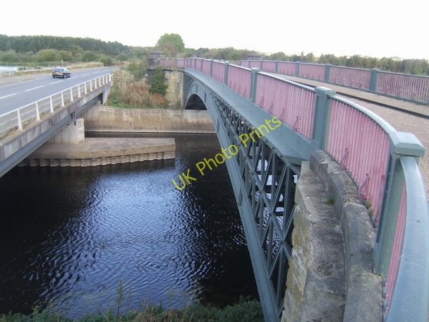 Photo 6"x4" High and Low Bridges over the River Trent Handsacre c2009