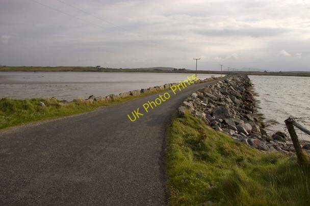 Photo 6"x4" Causeway back to North Uist Samhla c2009