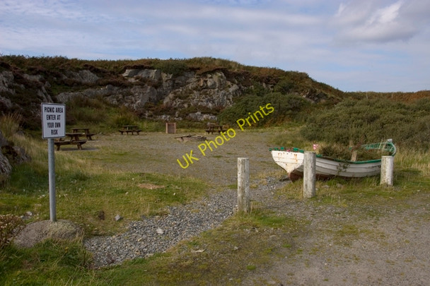 Photo 6"x4" Picnic site on the road to Port Pheadair Griomasaigh c2009
