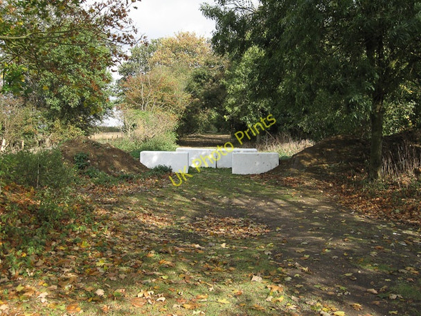 Photo 6"x4" Blocked byway Kings Hedges c2009