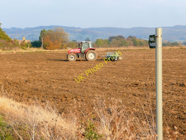Photo 6"x4" A harrowing experience Frampton Court\/SP0132 c2009