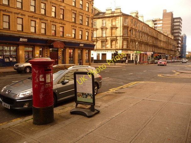 Photo 6"x4" Glasgow: postbox № G2 780, Sauchiehall Street Glasgow c2009