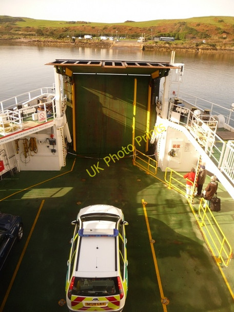 Photo 6"x4" Isle of Cumbrae: arrival is imminent Largs\/NS2059 c2009