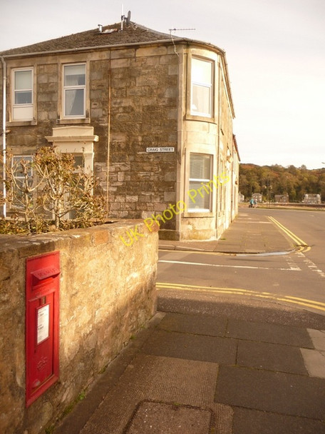 Photo 6"x4" Millport: postbox № KA28 72, Glasgow Street Millport c2009