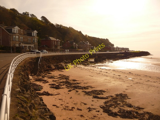 Photo 6"x4" Millport: Kames Bay railings Millport c2009