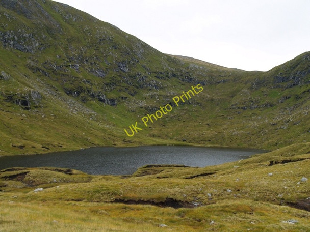 Photo 6"x4" Loch Mor, Coire Gnada Loch M\u00f2r\/NH1535 c2009