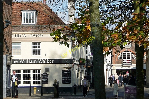 Photo 6"x4" William Walker meets Laura Ashley Winchester c2009