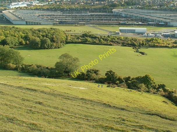 Photo 6"x4" People climbing to the White Horse on Cheriton Hill Folkestone c2009