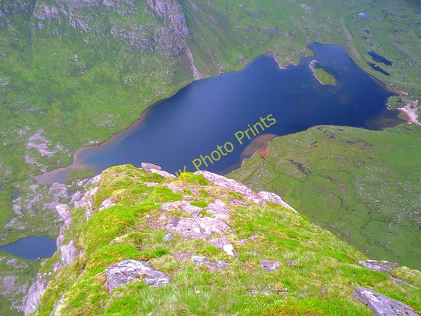 Photo 6"x4" Small un-named lochan and Lochan Tuath Sg\u00f9rr an Fhidhleir c2009