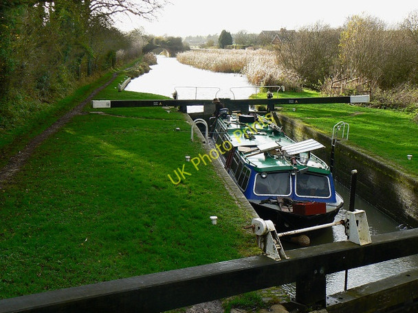 Photo 6"x4" Lock on the Kennet and Avon canal, near Crofton Great Bedwyn c2009