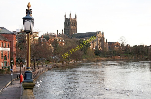 Photo 6"x4" Worcester Cathedral Worcester c2009