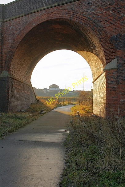 Photo 6"x4" Railway Bridge Blackhall Rocks c2009 P1