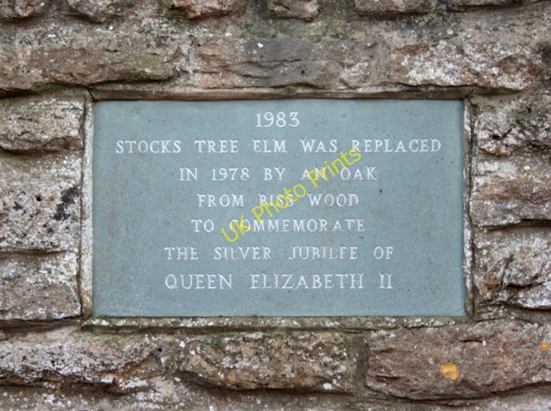Photo 6"x4" 2009 : Silver Jubilee Commemoration Plaque Keevil c2009