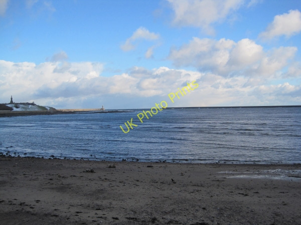 Photo 6"x4" Sandy beach inside the harbour, North Shields Tynemouth c2010