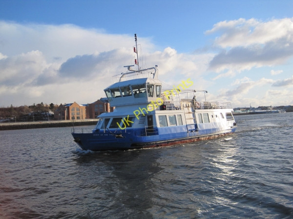 Photo 6"x4" Spirit of the River Tyne, Arriving at North Shields Meadow Well c2010